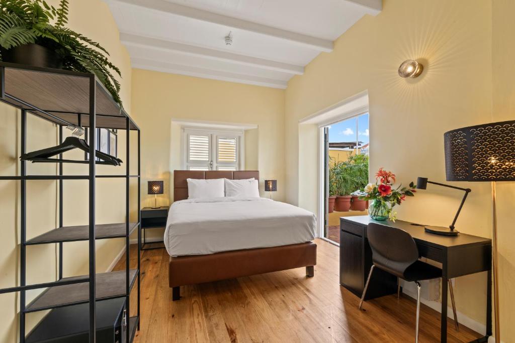 Drift Hotels 2