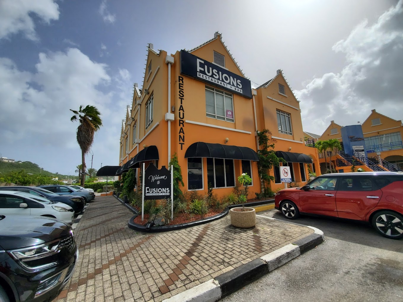 Fusions Restaurant & Bar